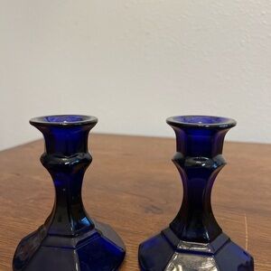Vintage Cobalt Blue Glass Candlestick Pair – Faceted Base